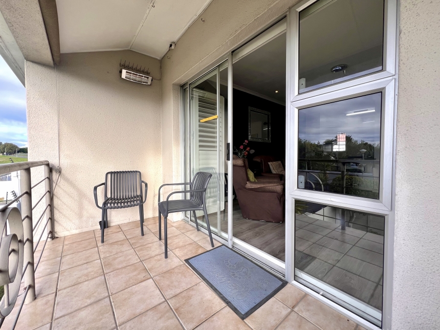 3 Bedroom Property for Sale in Flamingo Vlei Western Cape